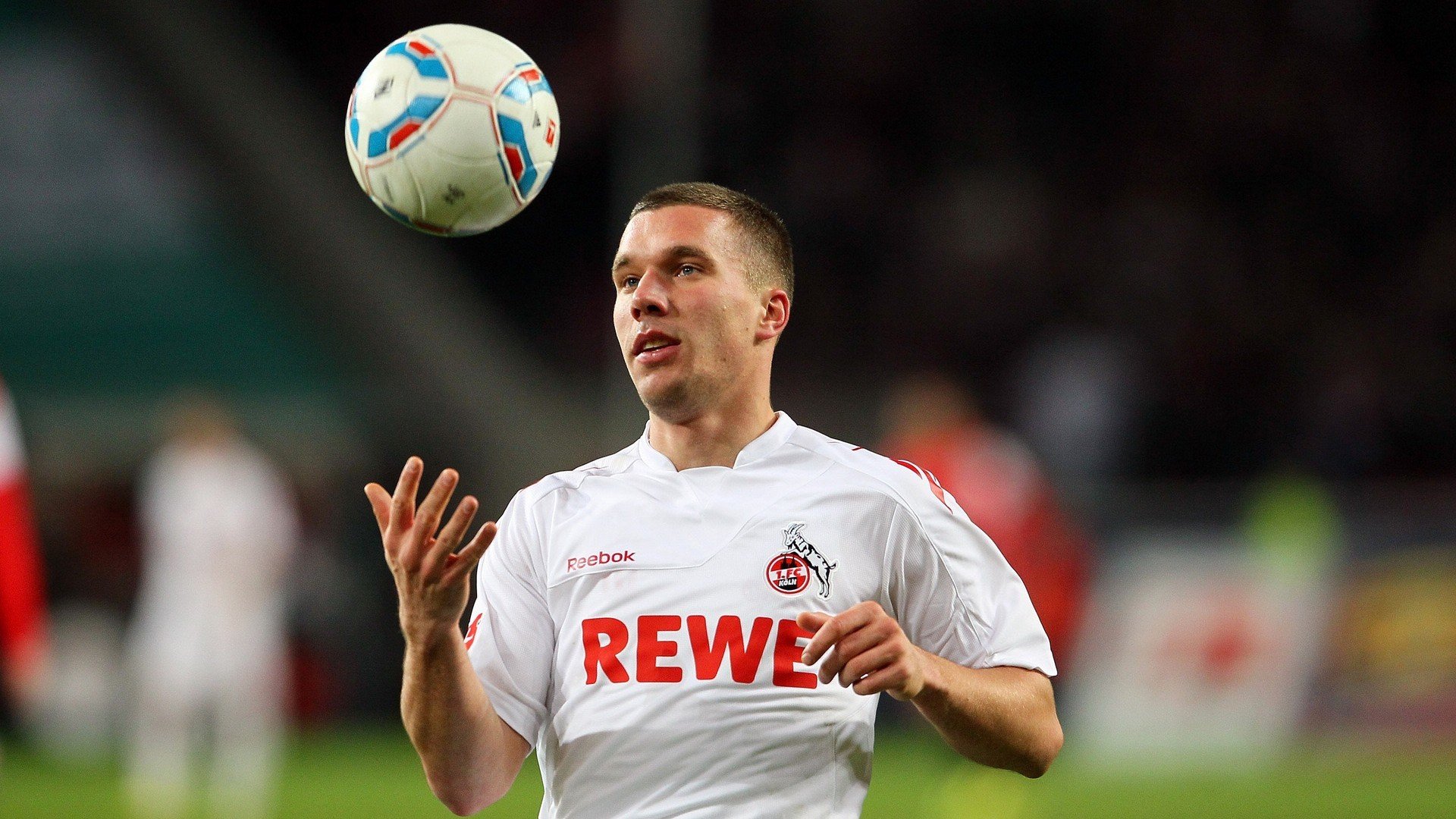 开云-《电竞装备评测:助你成为操作高手》,电竞装置