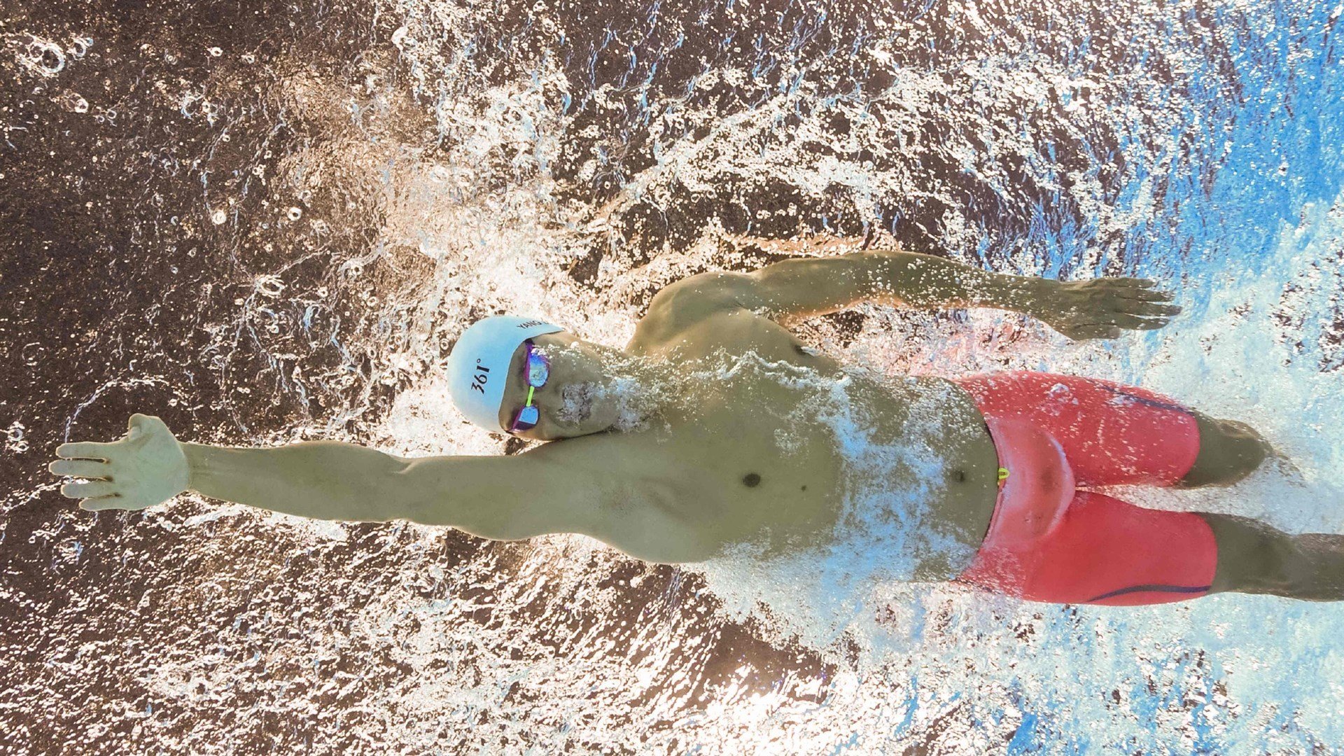 开云官方-关键时刻，王强三分入篮，帮助北京队反超比分夺冠！，王强比赛视频